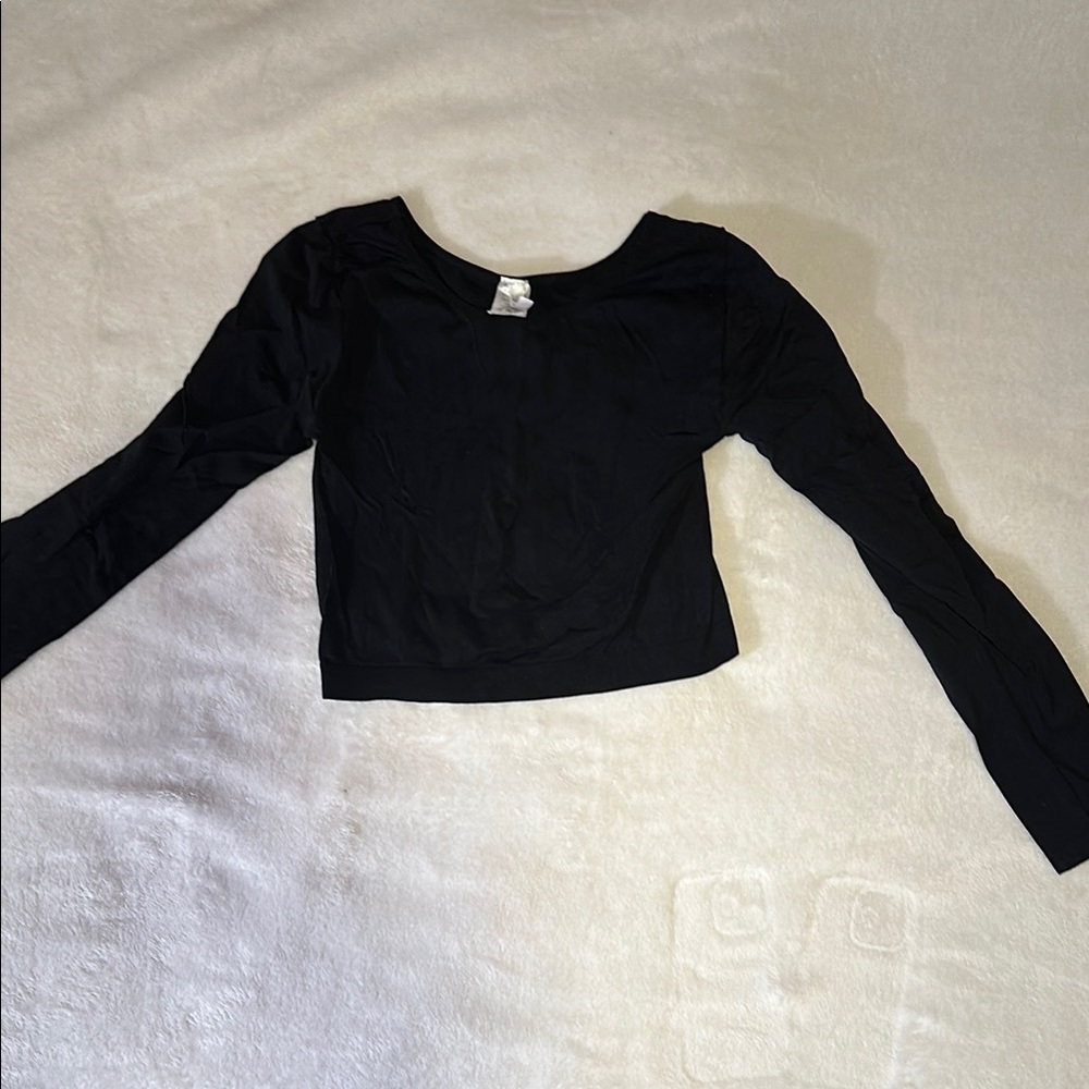 Black Fitted Crop Long Sleeve Blouse